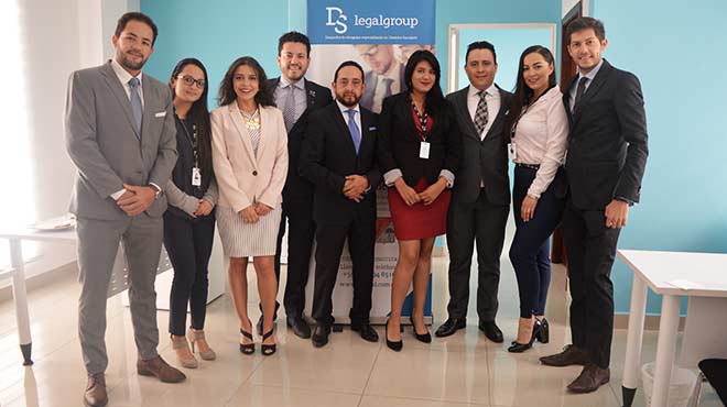 Carlos Castro, Karina Guamn, Mara Daniela Camacho, Santiago Castro, Jorge Snchez, Diana Villalta, Patricio Galarraga, Yelitza Moreira y Daniel Soto.