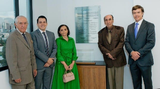 Francisco López, David Romo, Ana Delgado Cedeño, Edgar Patiño, Raúl Alcívar González.