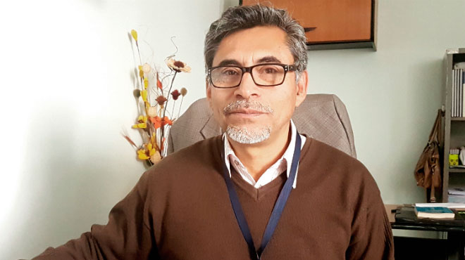 Alberto Narv�ez, profesor de la Facultad de Ciencias M�dicas de la UCE.