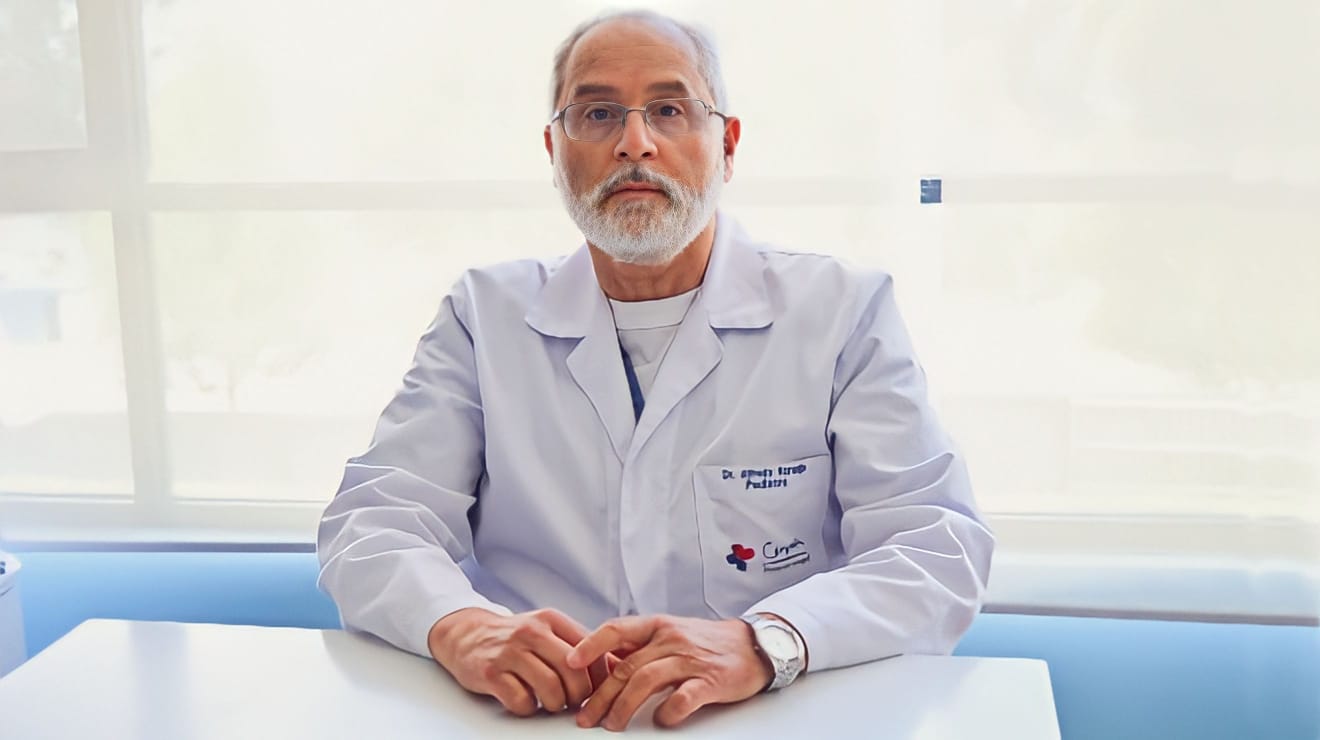 Alfredo Naranjo, pediatra neonatlogo.