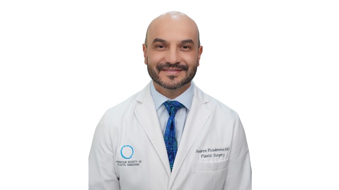 Andrs Rivadeneira, coordinador de este programa.  