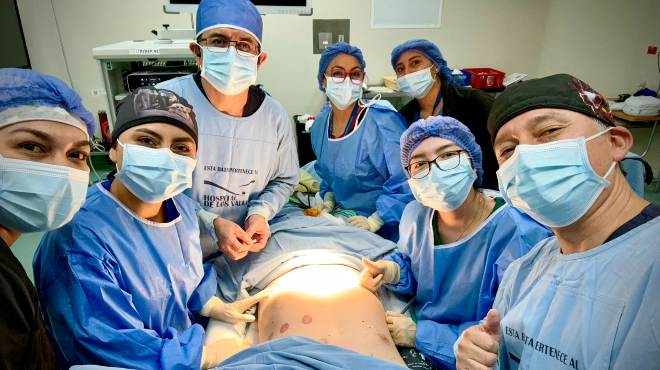 Hospital de los Valles realiza la primera cirugía laparoscópica con ...
