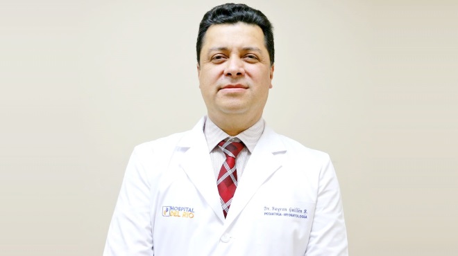 Bayron Guillén, presidente de la Sociedad de Pediatría del Azuay.