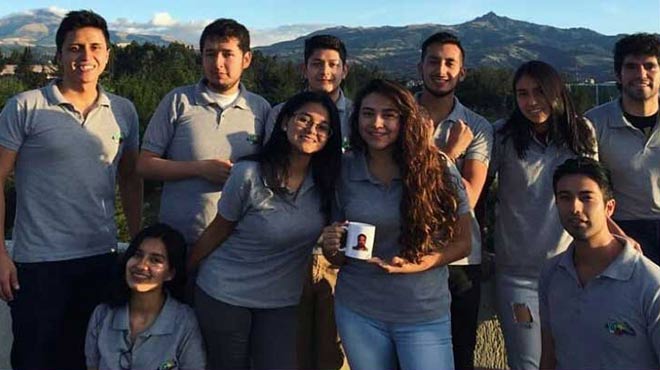 Estudiantes del grupo de Biologa Sinttica de la ESPE.