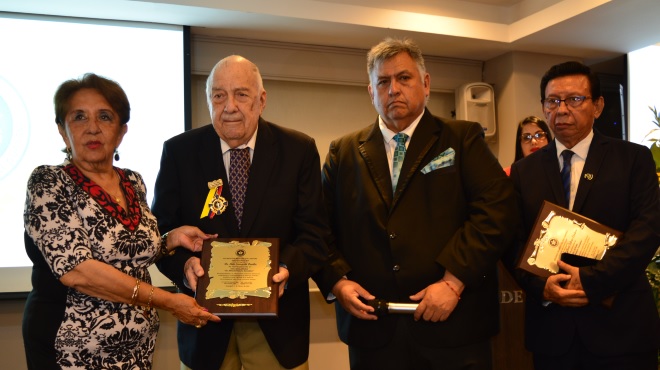 El CMG entregó más de 60 reconocimientos.