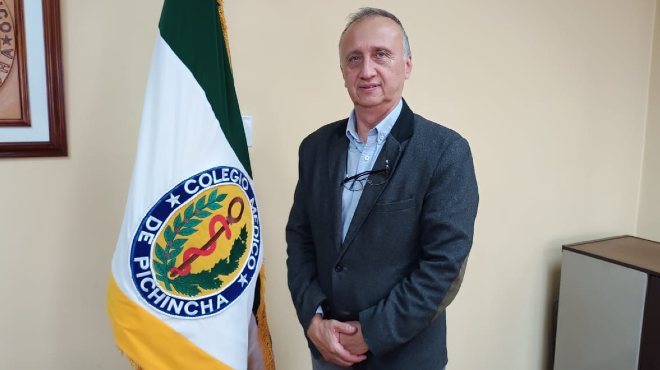 Carlos C�rdenas, presidente del Colegio de M�dicos de Pichincha.