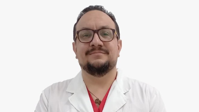 Carlos Sols, Hospital IESS Los Ceibos.