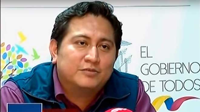 Carlos Tumbaco, de la Direccin de Vigilancia de Salud de la Zona 8