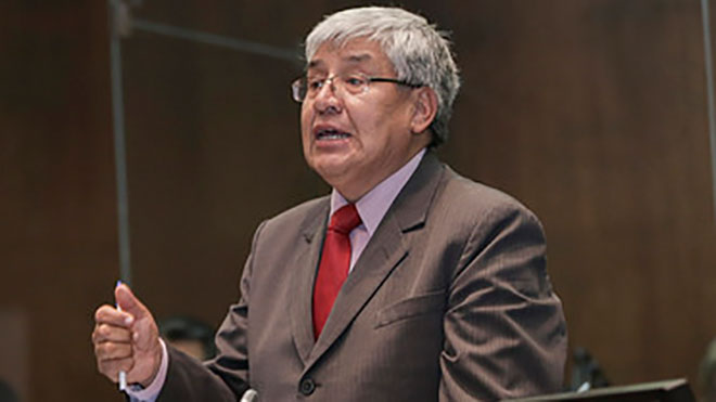 Carlos Velasco, asamblesta.