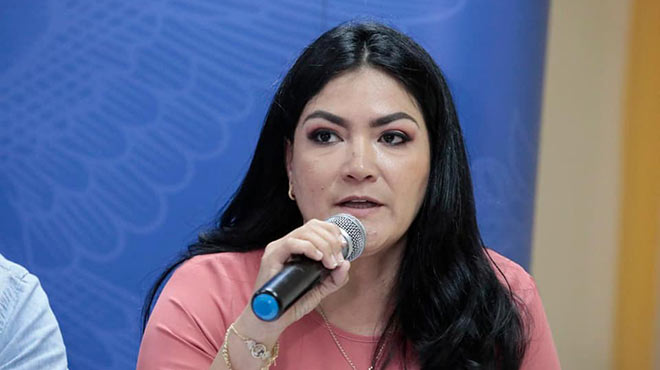 Catalina Andramuo, ministra de Salud.