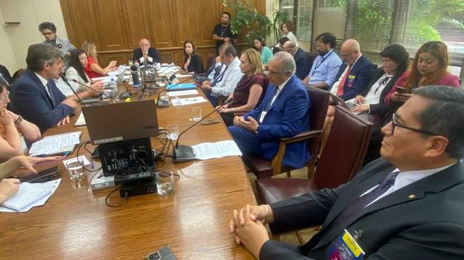 Comisión de Salud del Senado de Chile.