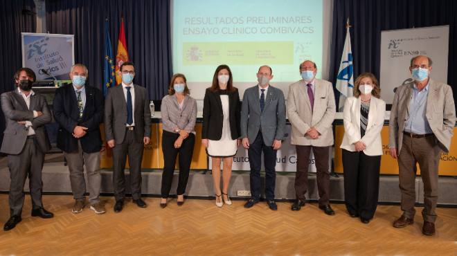 Cristbal Belda, Jos Alcam, Alberto Borobia, Magdalena Campins, Raquel Yotti, Luis Castao, Jess Fras, Mara Teresa Prez Olmedo y Antopnio Carcas, en la presentacin de los resultados del estudio CombivacS.