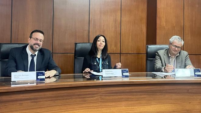 Ricardo Baluga Bello, embajador de Uruguay en Quito; Gabriela Aguinaga, viceministra de Gobernanza del MSP; Denis Daniilidis, jefe de Poltica y Prensa de la Delegacin de la Unin Europea en Ecuador.
