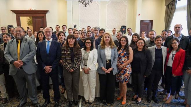 Inauguracin de la capacitacin en trasplante de crnea, y heptico peditrico.