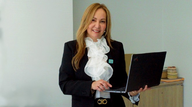 Esmeralda Malagon, vicepresidenta de Negocios y Marketing de Equisuiza Seguros.