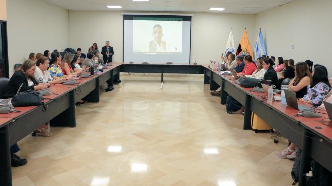 Taller de difusin en la UCE.