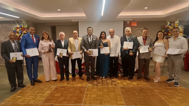 Médicos gremialistas homenajeados.