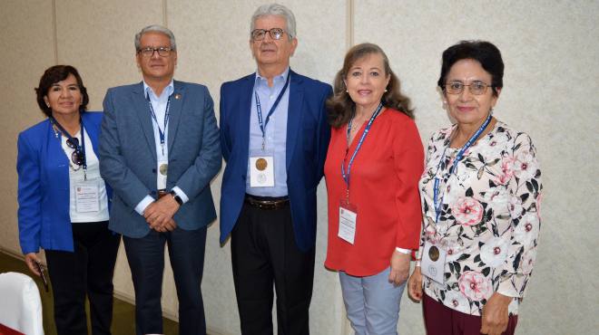 Delegacin de mdicos del Azuay y Pastaza.