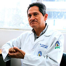 Fabin Salazar, gineclogo del HCAM.