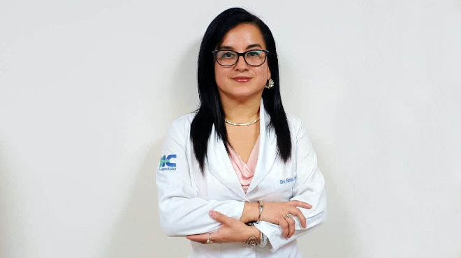 Fabiola Larriva, coordinadora de la Especialización en Imagenología.