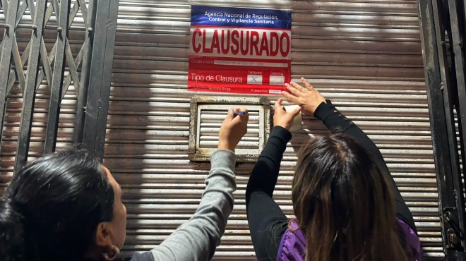 La farmacia venda muestras mdicas, mantenan frmacos con ampollas rotas, entre otros.