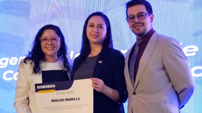 Representantes de Megalabs-Pharma.