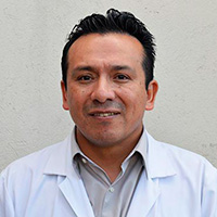 Favio Carrera, cirujano vascular.