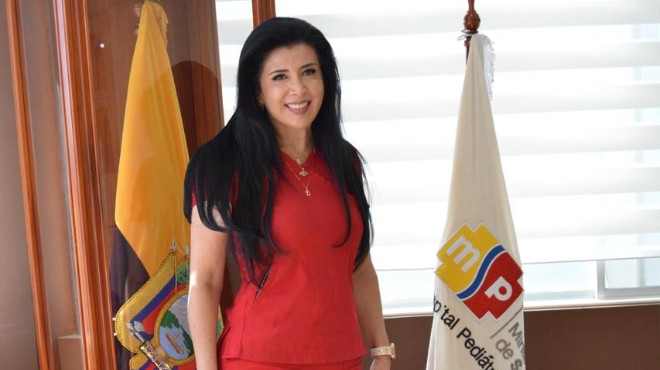 Frances Fuenmayor, pediatra intensivista.