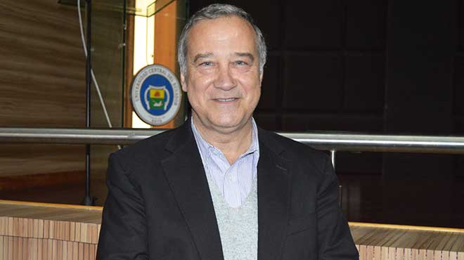 Francisco Len Correa, Universidad Central de Chile.