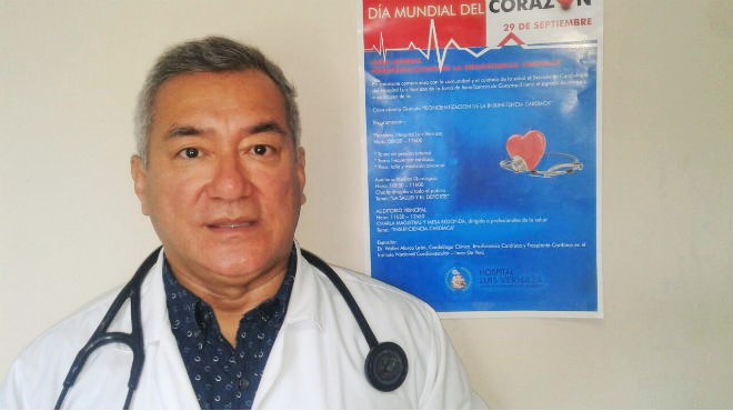 Freddy Pow Chon Long, m�dico tratante del servicio de cardiolog�a del Hospital Luis Vernaza.