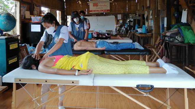 28 brigadistas voluntarios fueron a comunidades de Manab y Esmeraldas.