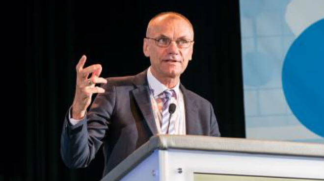 Gottfried Hirnschall, director del Departamento de VIH de la OMS y del Programa Mundial de la Hepatitis.