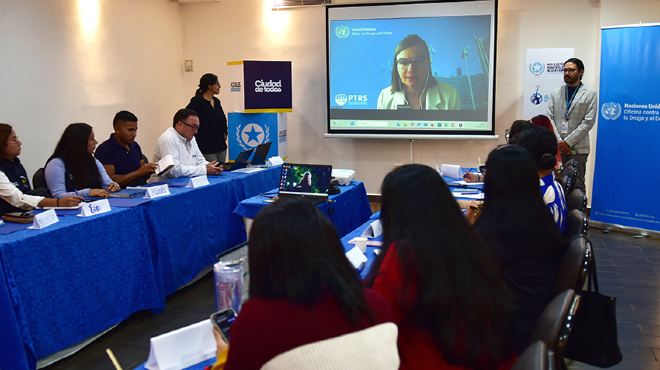 Especialistas de la UNODC capacitaron a personal municipal. 