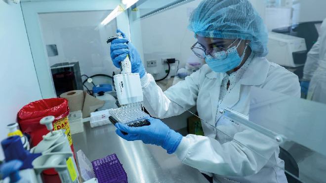 El Centro de Referencia Nacional de Influenza y otros Virus Respiratorios del INSPI.