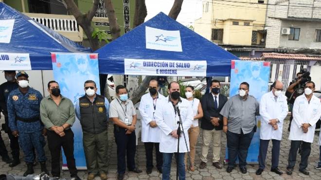 Entrega del informe epidemiolgico de Guayaquil.