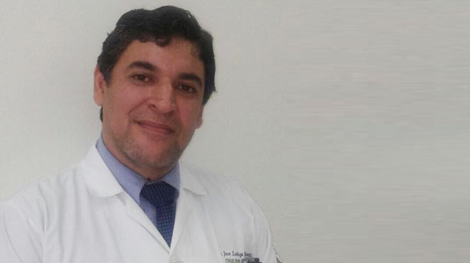 Jos Enrique Ziga, jefe del equipo de trasplante heptico del Hospital Luis Vernaza.