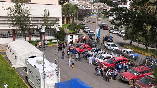 Todas las donaciones deben ser canalizadas a travs del puesto de mando unificado que est en la UCE. 