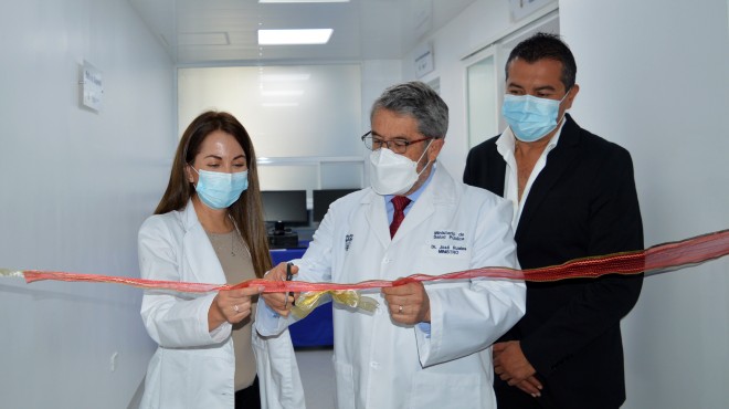 El ministro de Salud, Jos Ruales, inaugur el rea.