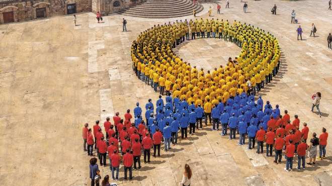 El lazo representa la resiliencia de los pacientes.