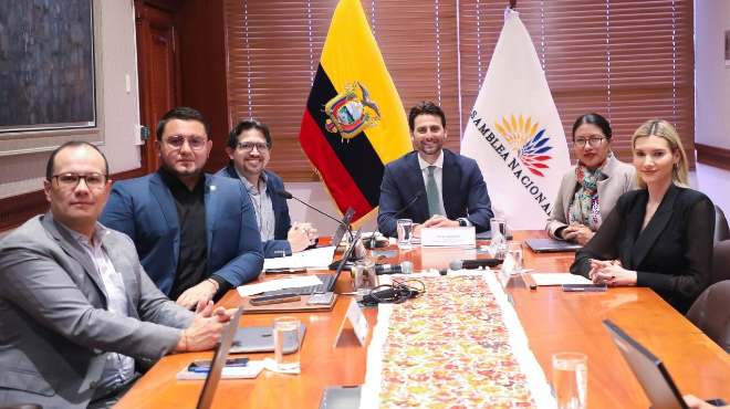 Consejo de Administración Legislativa.