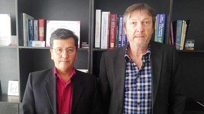 Manuel Balden y Marco Fornasini, investigadores de la UIDE. 