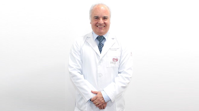 Mauricio Ariel Orozco Levi, Hospital Internacional de Colombia.