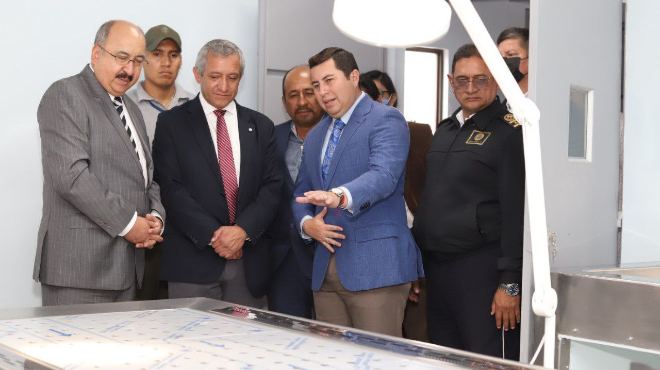 El ministro del Interior, Patricio Carrillo, recorri las nuevas instalaciones.