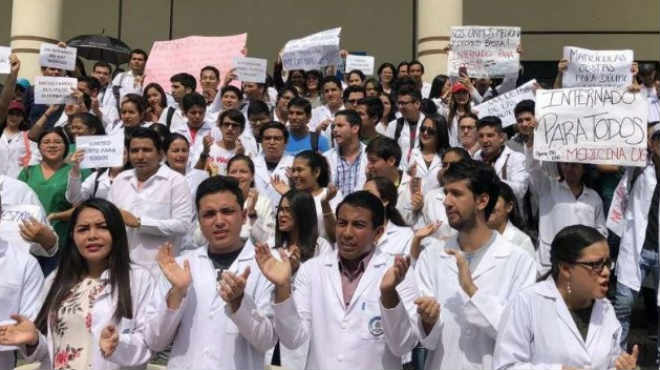 Universidad de Guayaquil rechaza esta accin judicial. 