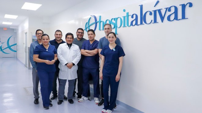 Especialistas del Hospital Alc�var.