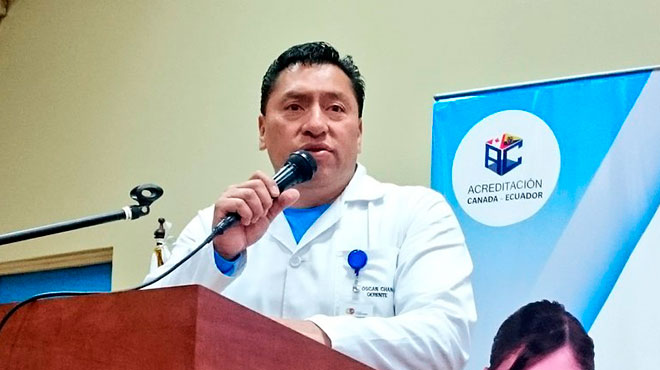 Oscar Chango, gerente del Hospital Vicente Corral Moscoso.