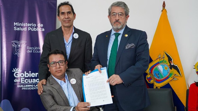 Gustavo Dvila, Flix Galarza y Jos Ruales.