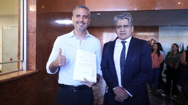 Raúl Chávez y Peter Sanipatín.