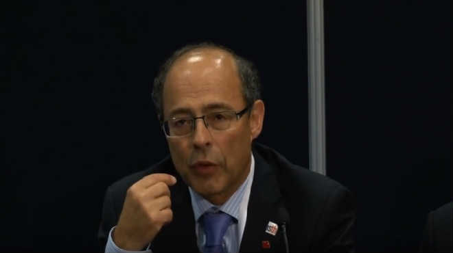 Sam Schulman, de la Universidad McMaster de Hamilton 