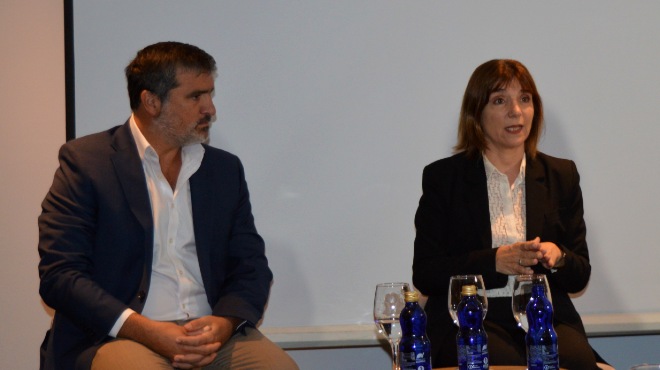 Conversatorio de los expertos en Quito con representantes de los medios de comunicaci�n.